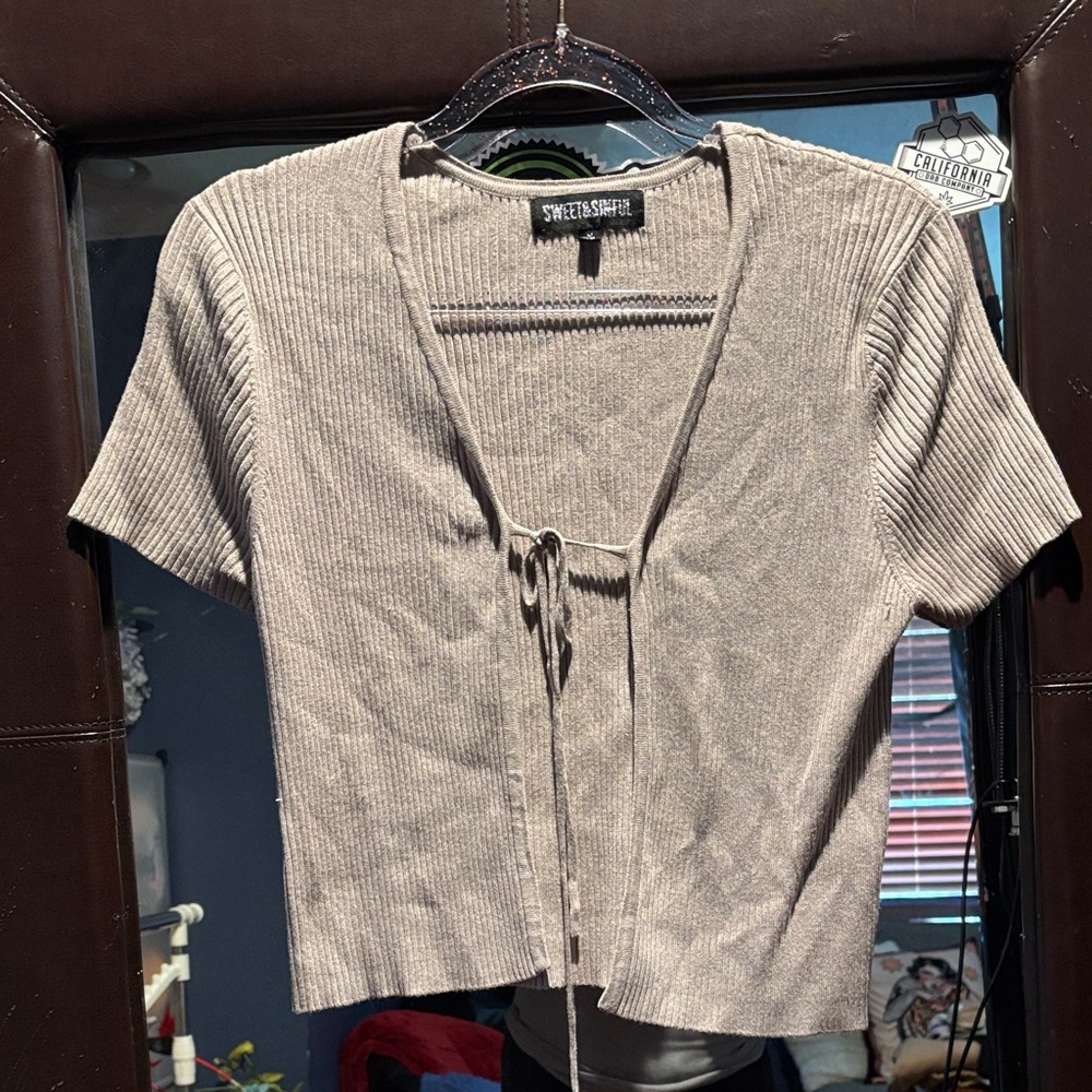 Sweet Storm Women's Beige Ribbed Tie-Front Blouse